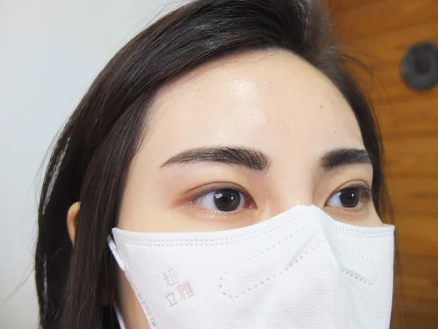 飄眉、霧眉、飄霧眉怎麼選？先說清楚想要的自然感｜文章首圖